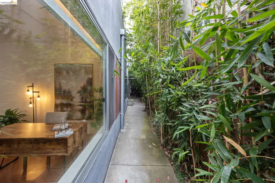 2709 10Th St  #D, Berkeley, CA 94710 - #2