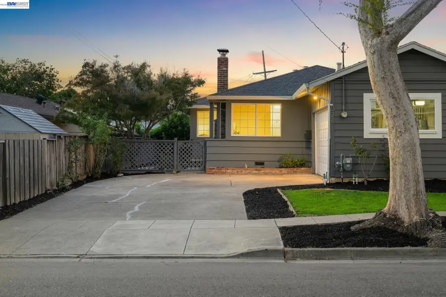 528 Fairway St, Hayward, CA 94544 - #3