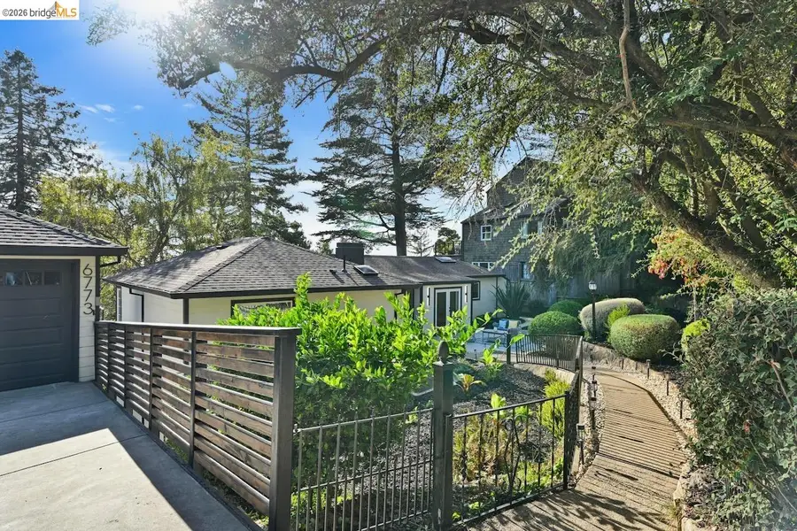 6773 Wilton Dr, Oakland, CA 94611 - #3
