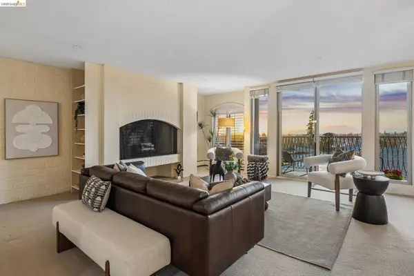 5405 Carlton ST  #202, OAKLAND, CA 94618