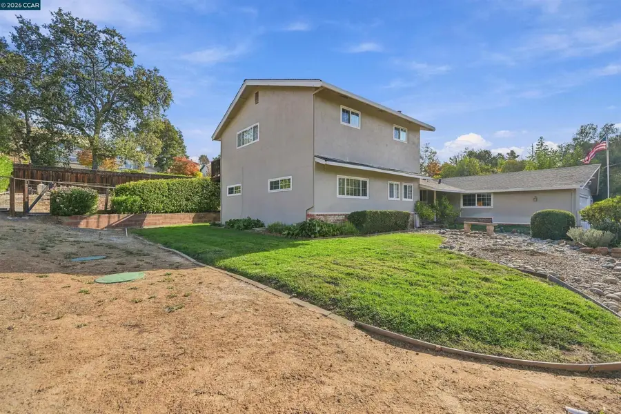 876 San Miquel Rd, Concord, CA 94518 - #2
