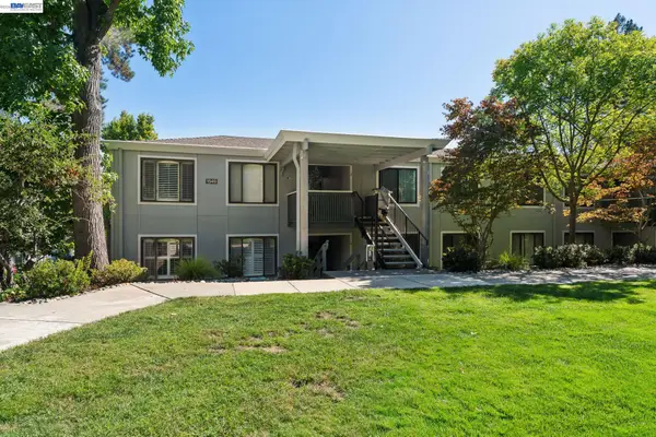 1549 Oakmont Dr  #4, WALNUT CREEK, CA 94595