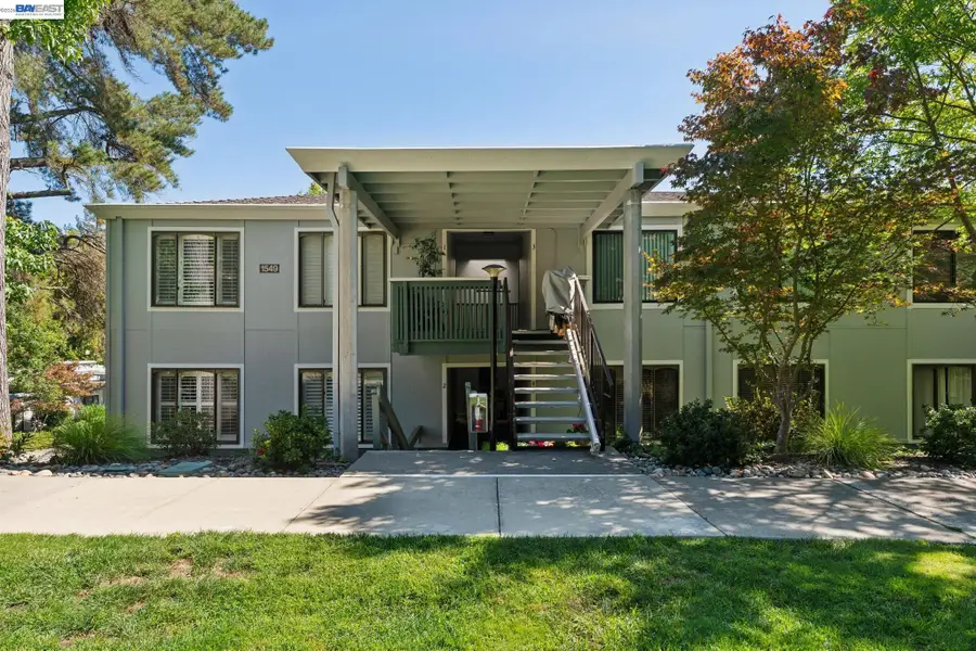 1549 Oakmont Dr  #4, Walnut Creek, CA 94595 - #2