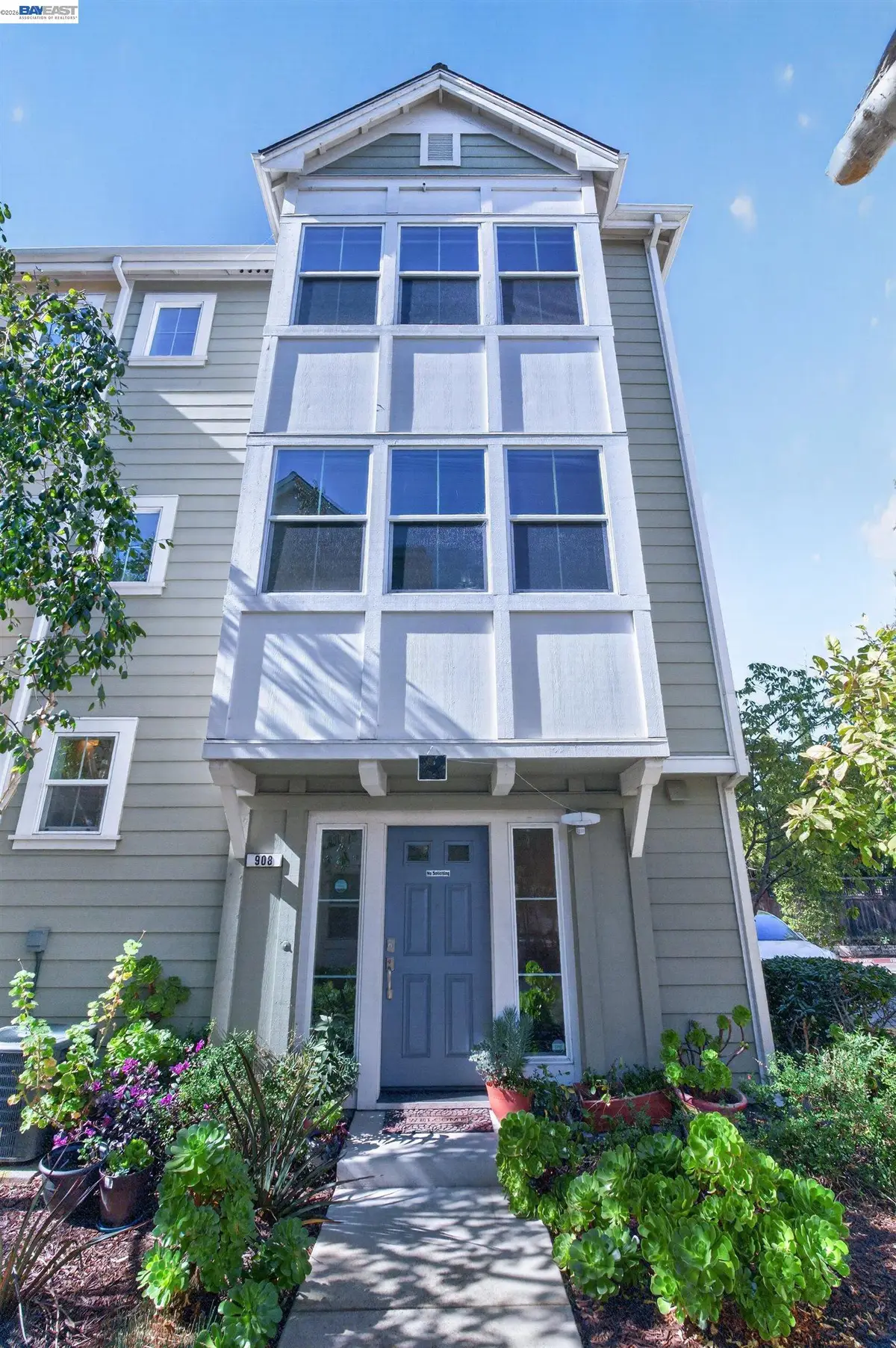 908 Arietta Dr, Mountain View, CA 94043 - #1