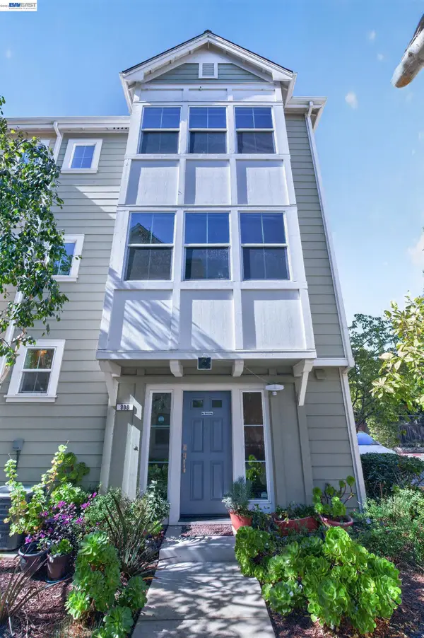 908 Arietta Dr, MOUNTAIN VIEW, CA 94043