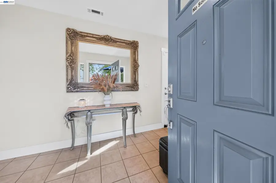 908 Arietta Dr, Mountain View, CA 94043 - #3
