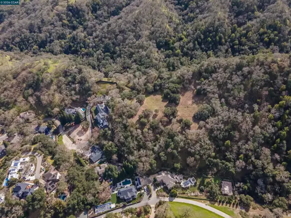 285 Lark Ln, ALAMO, CA 94507