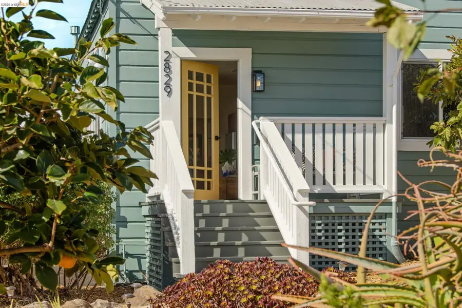 2829 Morcom Ave, Oakland, CA 94619 - #2