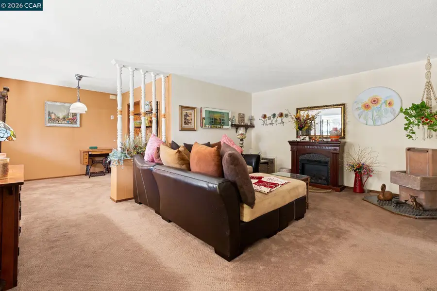 2383 Mountain View Dr, Concord, CA 94520 - #2