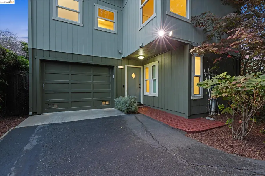 388 51St St, Oakland, CA 94609 - #2