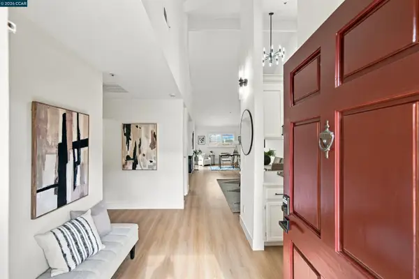 939 Laurel St  #203, SAN CARLOS, CA 94070