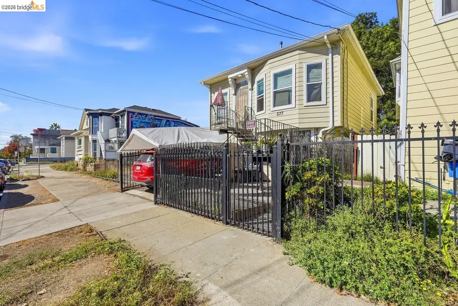 537 Chester, Oakland, CA 94607 - #3