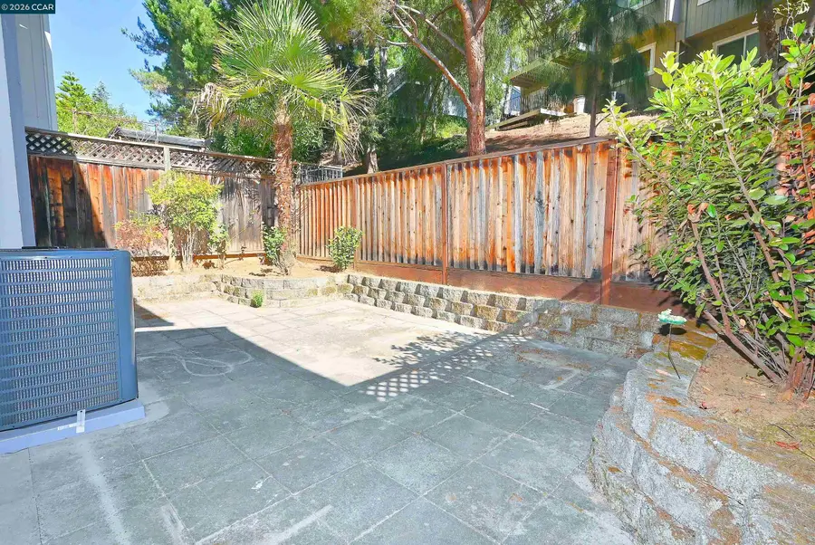 2416 Willow Tree Lane, Martinez, CA 94553 - #2
