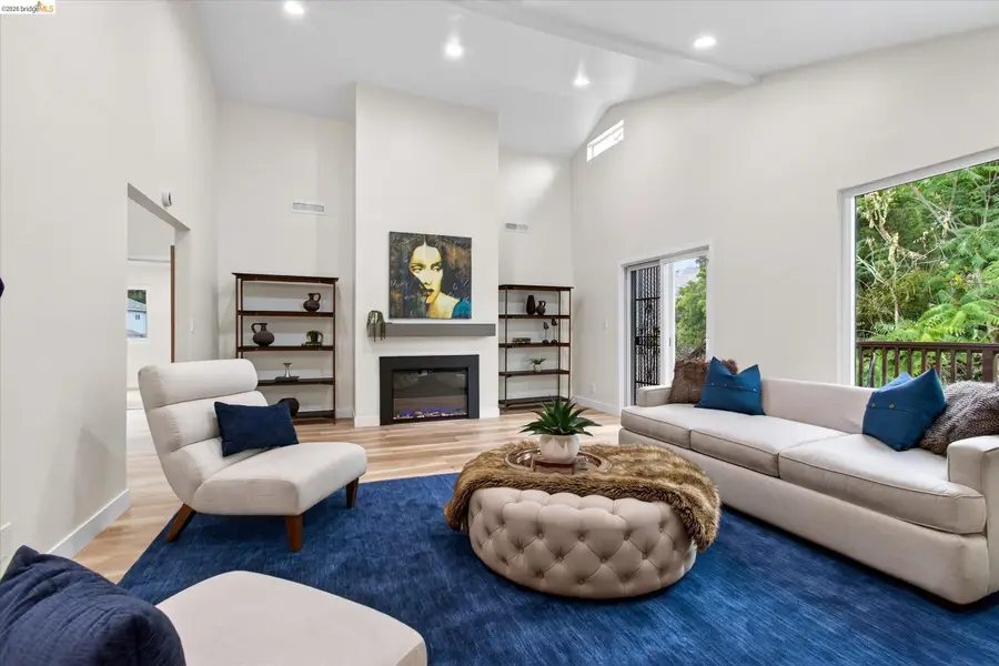 7924 Greenly Dr, Oakland, CA 94605 - #3