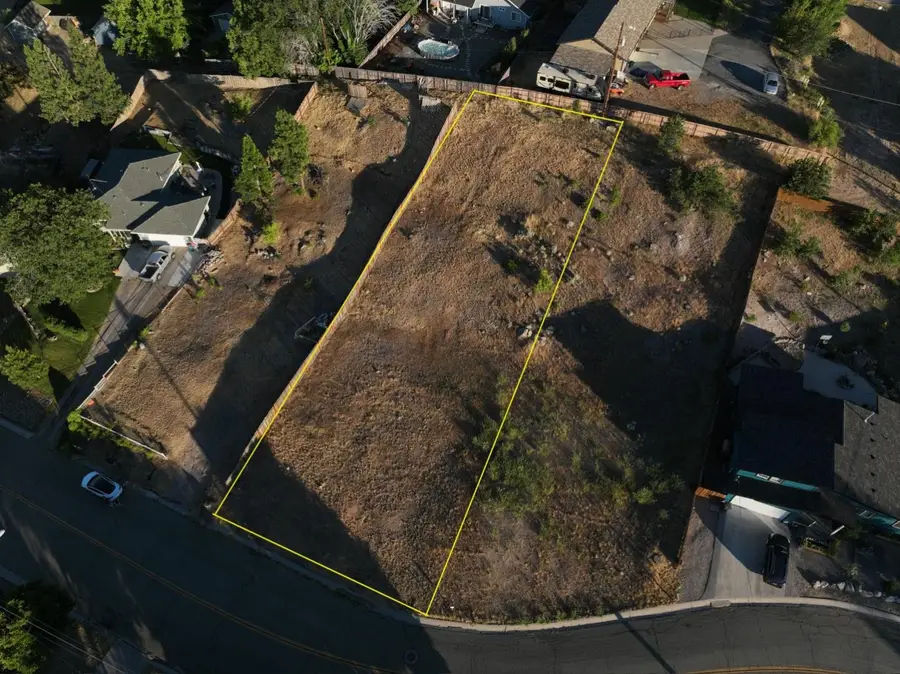 891 Davis Avenue, Weed, CA 96094 - #2