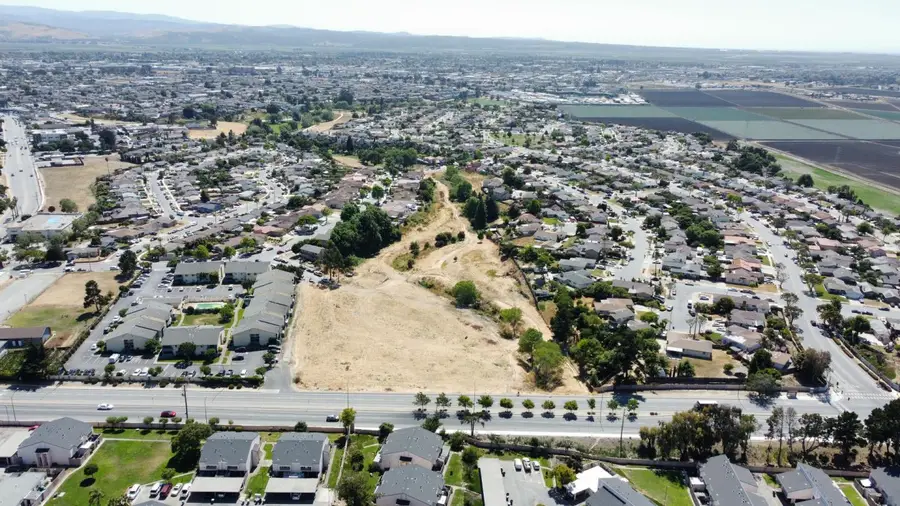 11 Hill Circle, Salinas, CA 93905 - Image #2