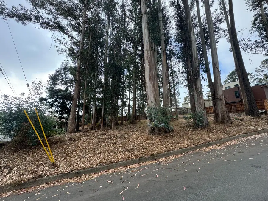 000 The Alameda, El Granada, CA 94018 - Image #2