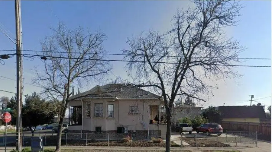 1404 Park Street, Stockton, CA 95205 - #3
