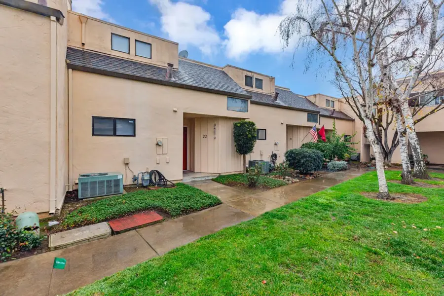 8170 Westwood Drive  #22, Gilroy, CA 95020 - Image #2