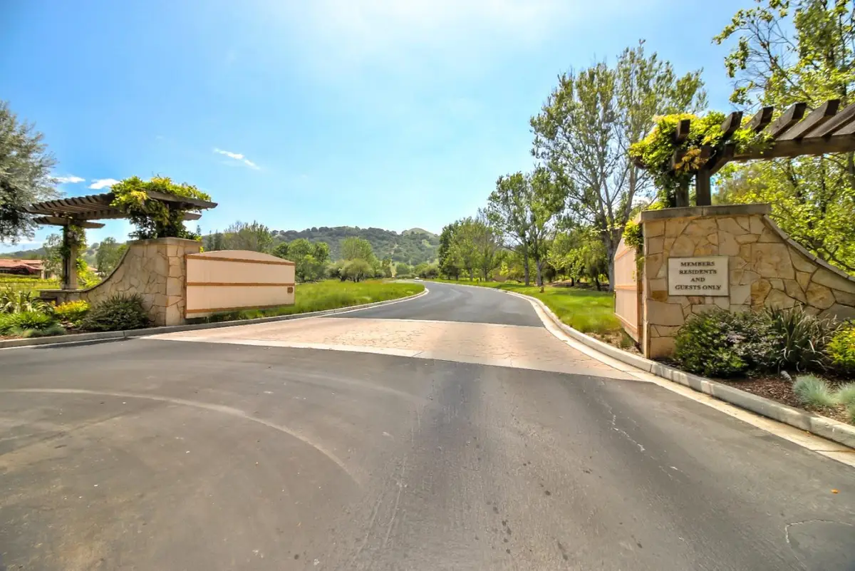 1265 Lions Peak Lane, San Martin, CA 95046 - #1