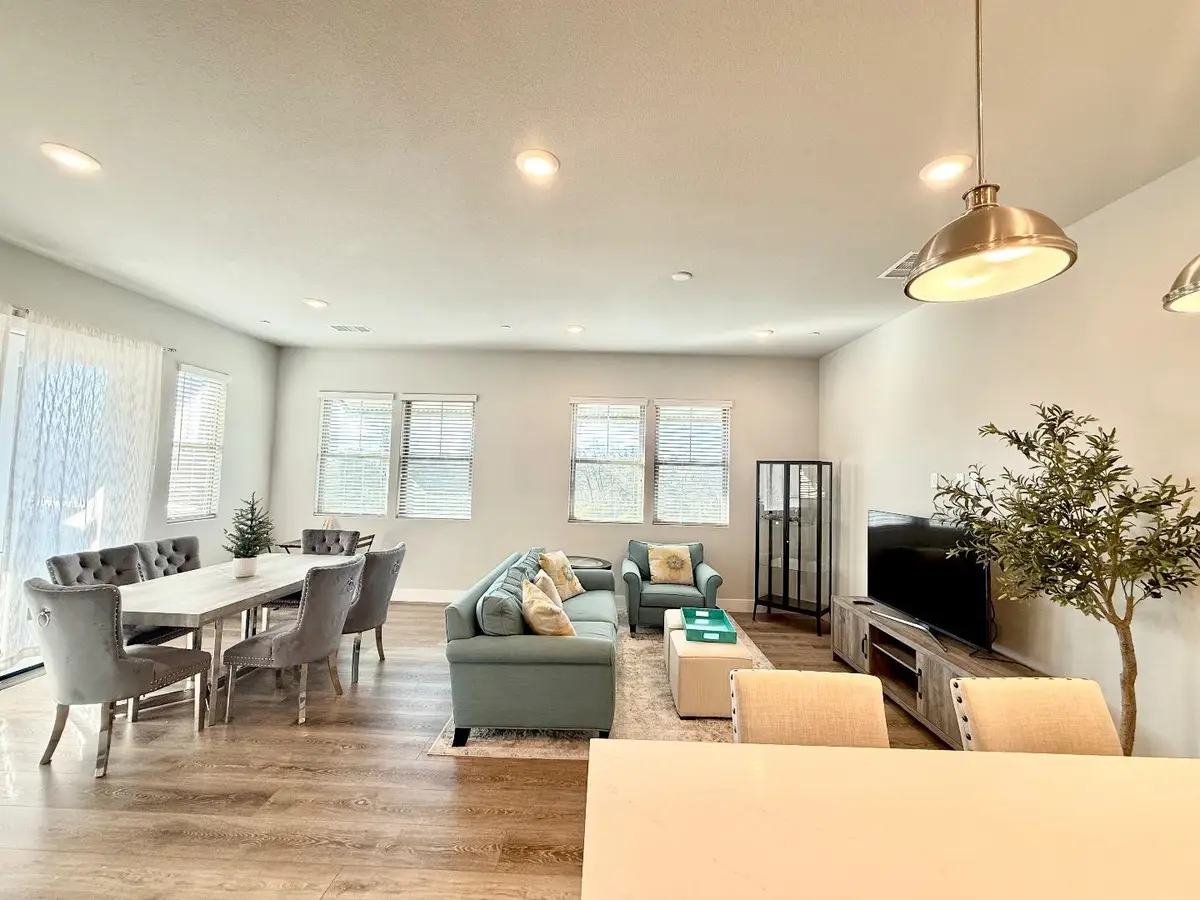 1661 Spring Street  #424, Davis, CA 95616 - Image #1