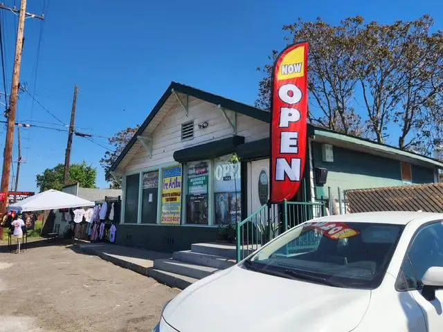 1902 Harding Way, Stockton, CA 95205 - Image #1