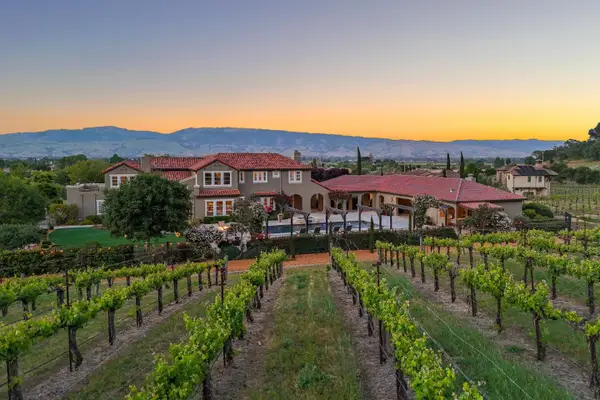 1405 Lakeview Court, SAN MARTIN, CA 95046