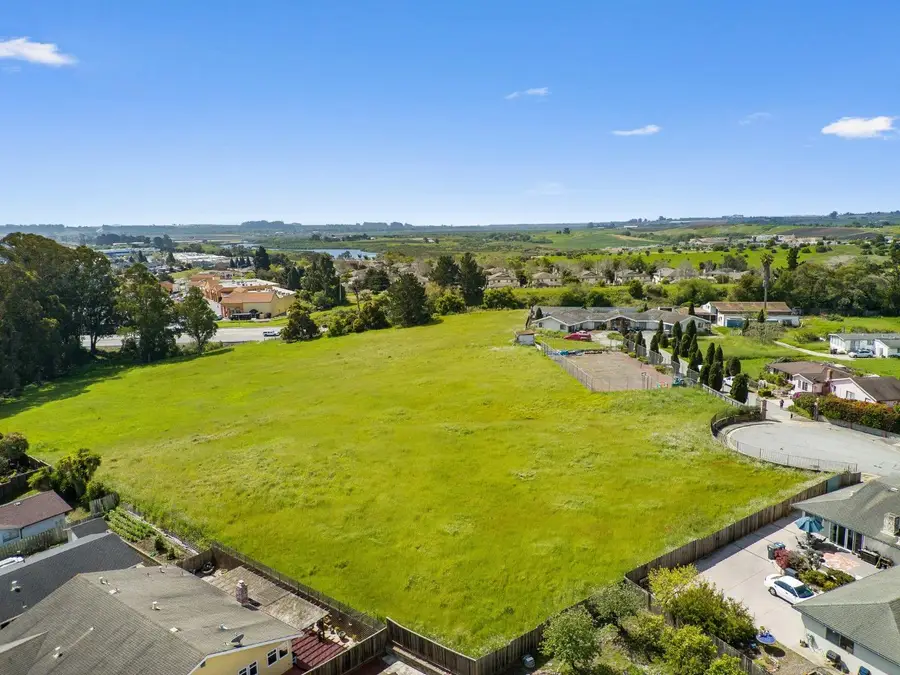 40 Eileen Street, Watsonville, CA 95076 - #3