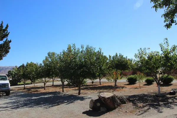 2025 Pacheco Pass Highway, GILROY, CA 95020