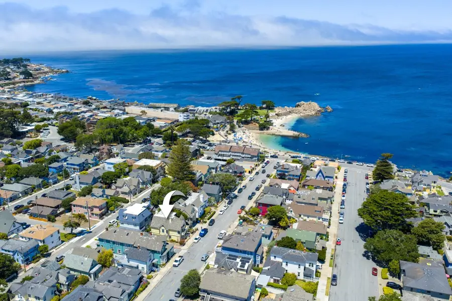132 Forest Avenue, Pacific Grove, CA 93950 - Image #2