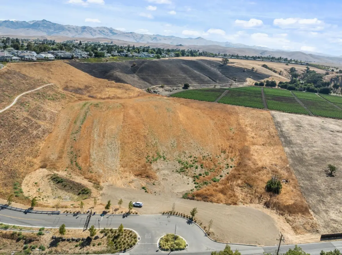 4821 Southside Road, Hollister, CA 95023 - #1