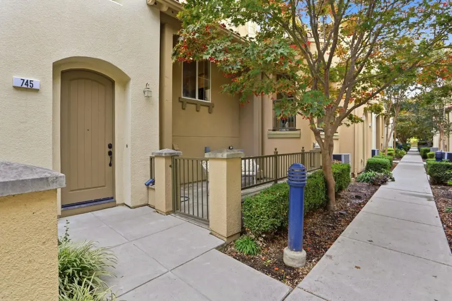 745 Mente Linda Loop, Milpitas, CA 95035 - Image #3