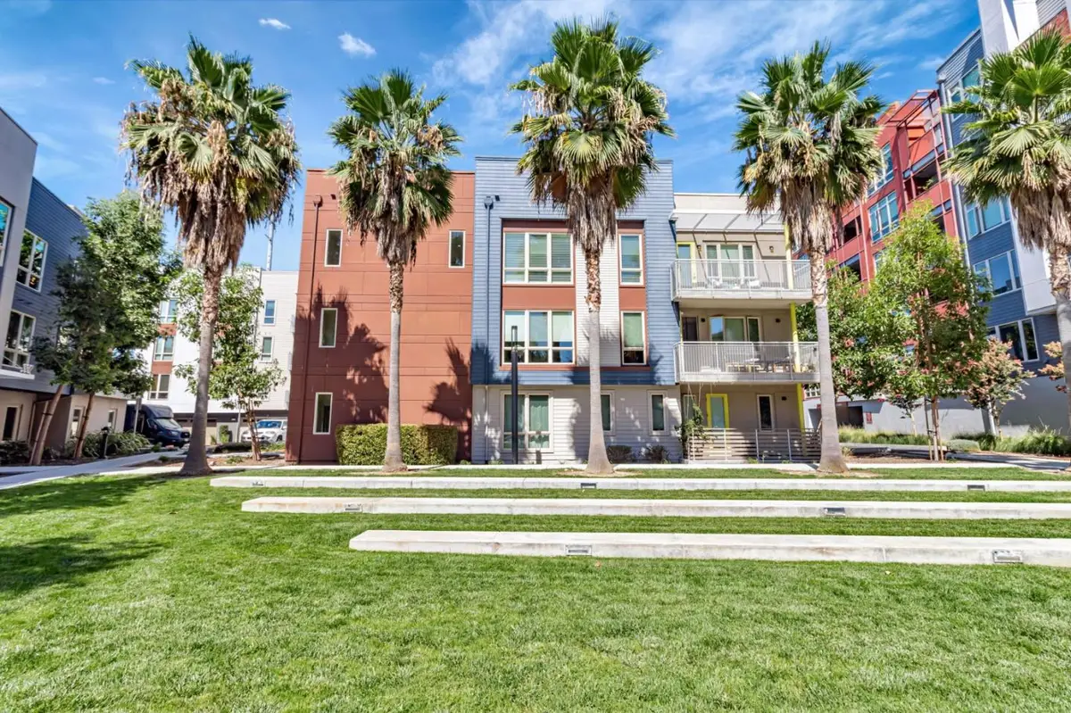 390 Riesling Avenue  #30, Milpitas, CA 95035 - Image #1