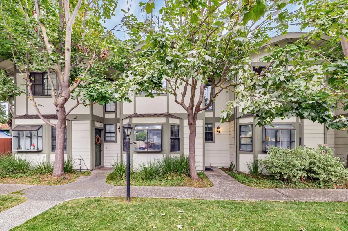 175 Evandale Avenue  #2, Mountain View, CA 94043 - Image #1
