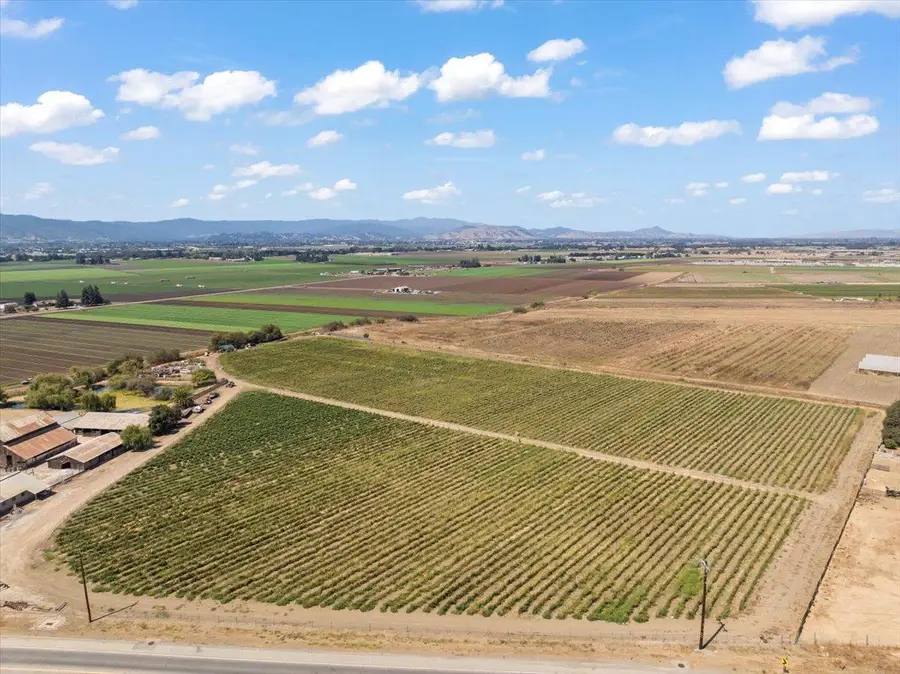 2675 Pacheco Pass Highway, Gilroy, CA 95020 - #3