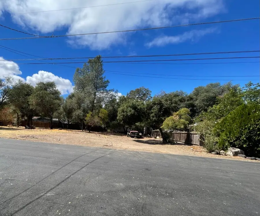 2901 10th Street, Clearlake, CA 95422 - #2