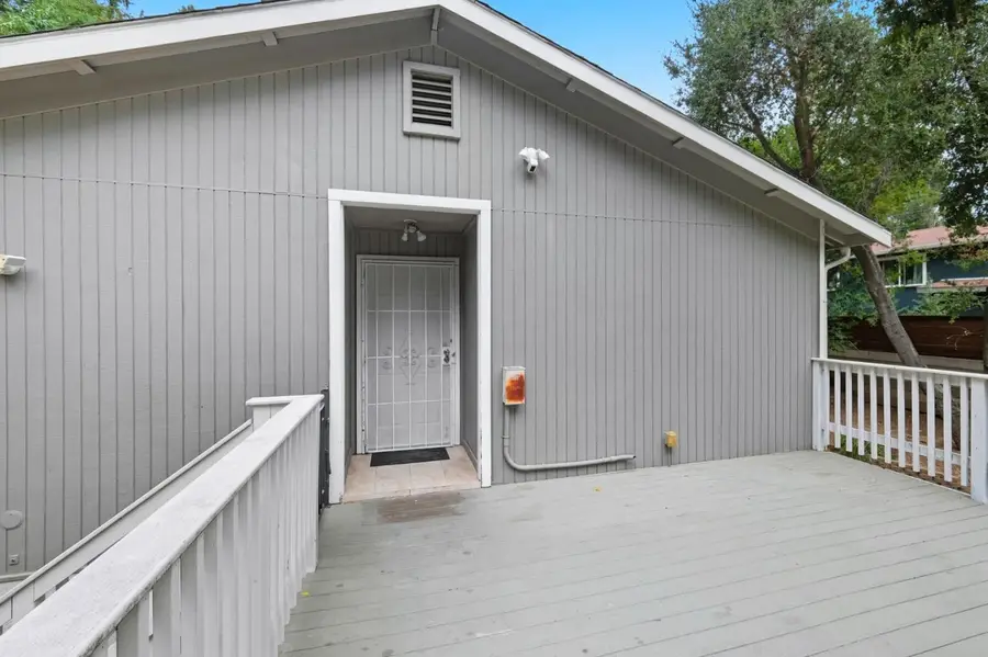 21564 Mary Alice Way, Los Gatos, CA 95033 - Image #2