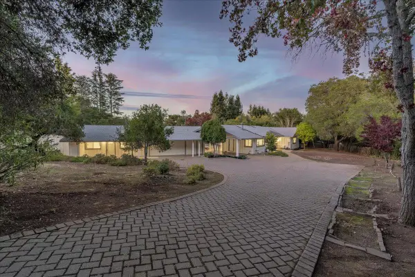 12272 Windsor Court, LOS ALTOS HILLS, CA 94022