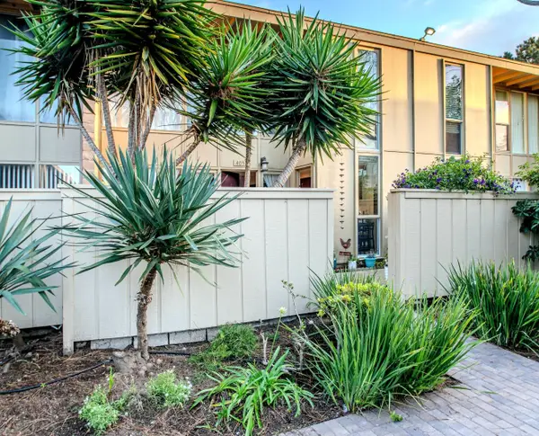 451 Dela Vina Avenue  #405, MONTEREY, CA 93940