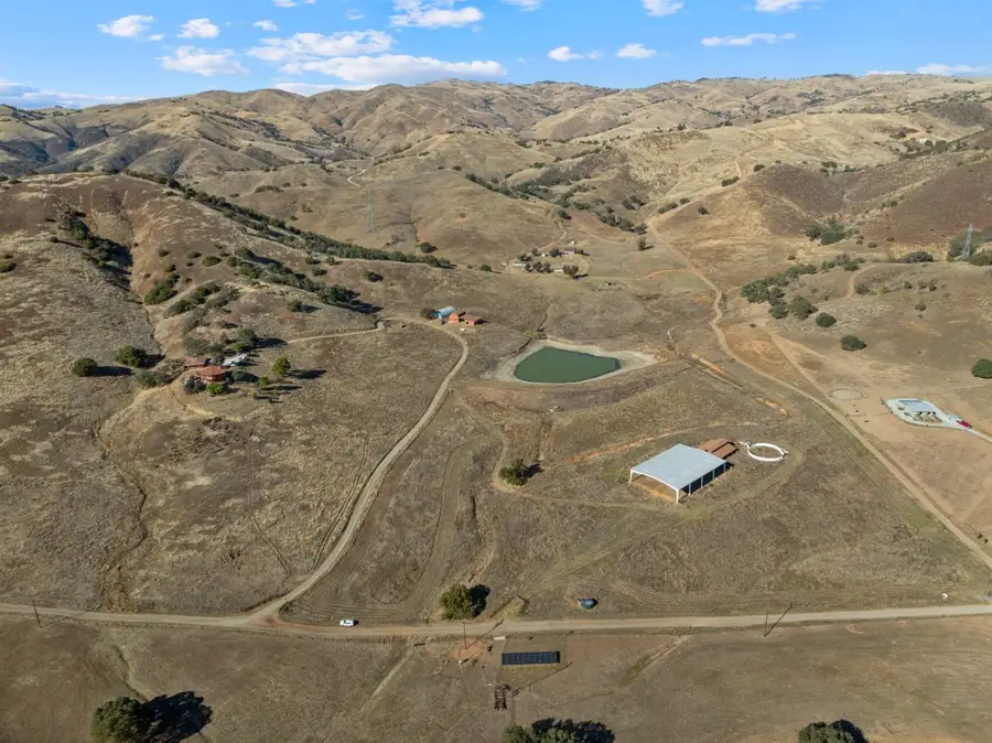 20101 Panoche Road, Paicines, CA 95043 - Image #2
