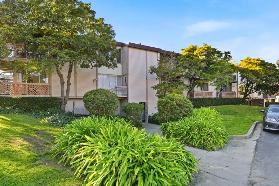 707 Fathom Drive  #212, San Mateo, CA 94404 - Image #3