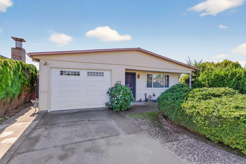 499 Spruce Circle, Watsonville, CA 95076 - Image #1