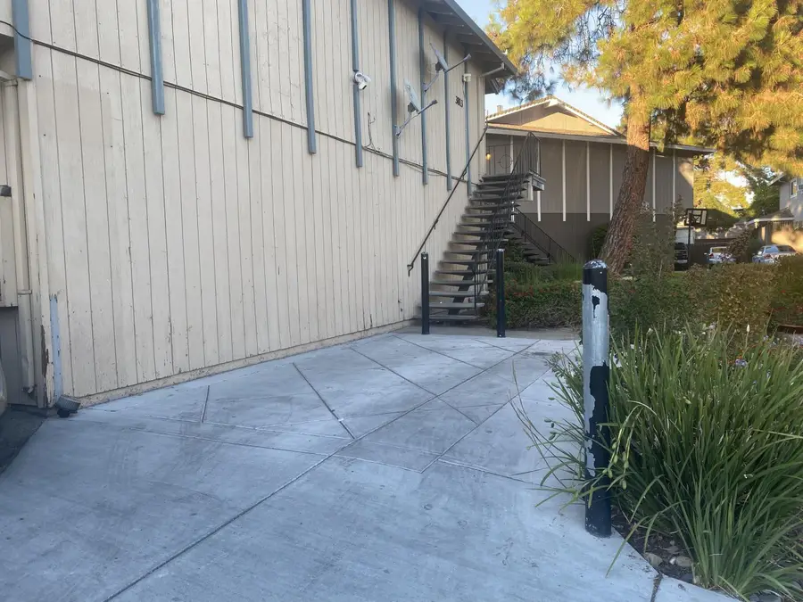 3813 Barker Drive, San Jose, CA 95117 - Image #3