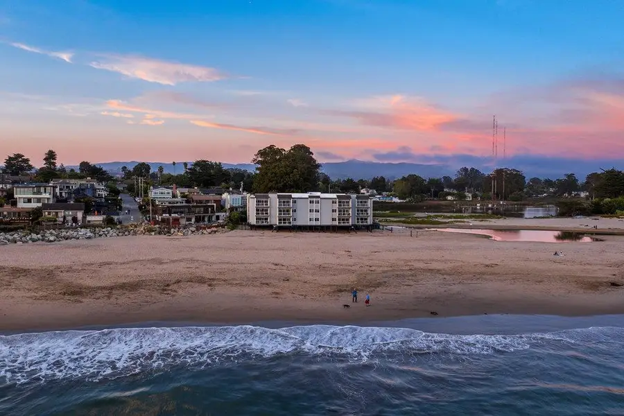 22130 Cliff Drive  #2D, Santa Cruz, CA 95062 - #2