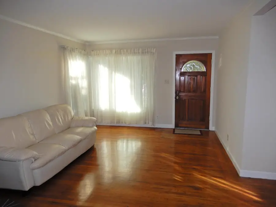 2060 Pulgas Avenue, East Palo Alto, CA 94303 - Image #2
