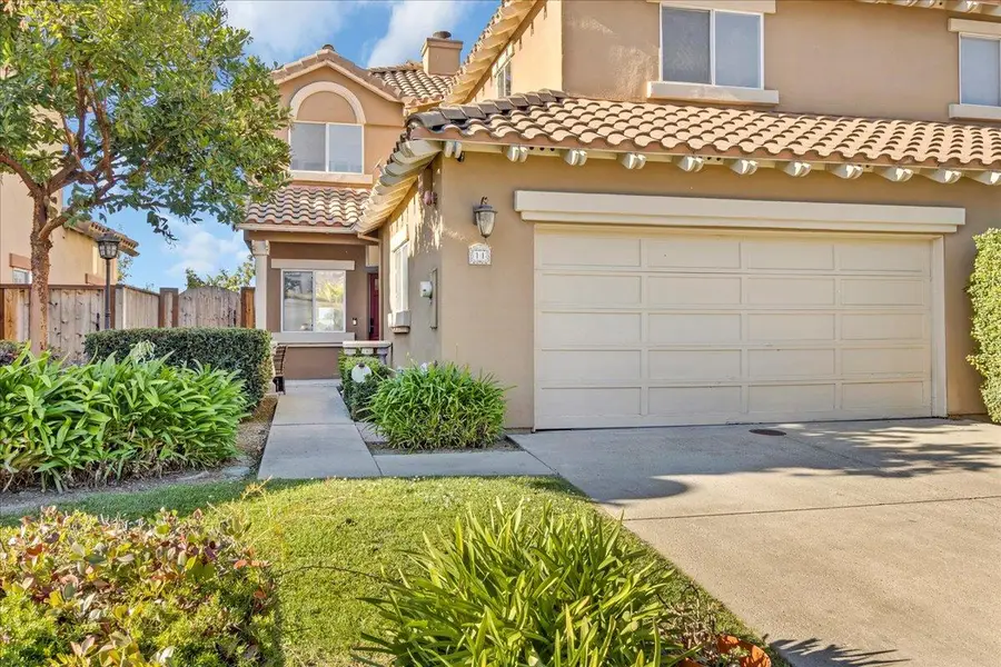 949 Nantucket Boulevard  #11, Salinas, CA 93906 - Image #2