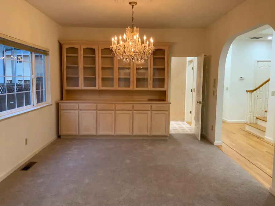 61 Orchard Avenue, Redwood City, CA 94061 - Image #2