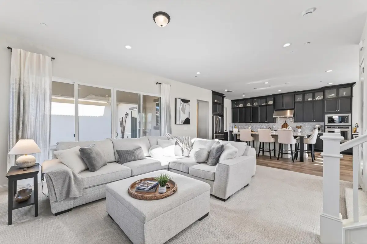 585 Santa Lucia Way, Marina, CA 93933 - Image #1