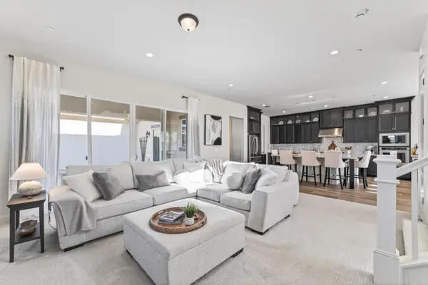 585 Santa Lucia Way, MARINA, CA 93933