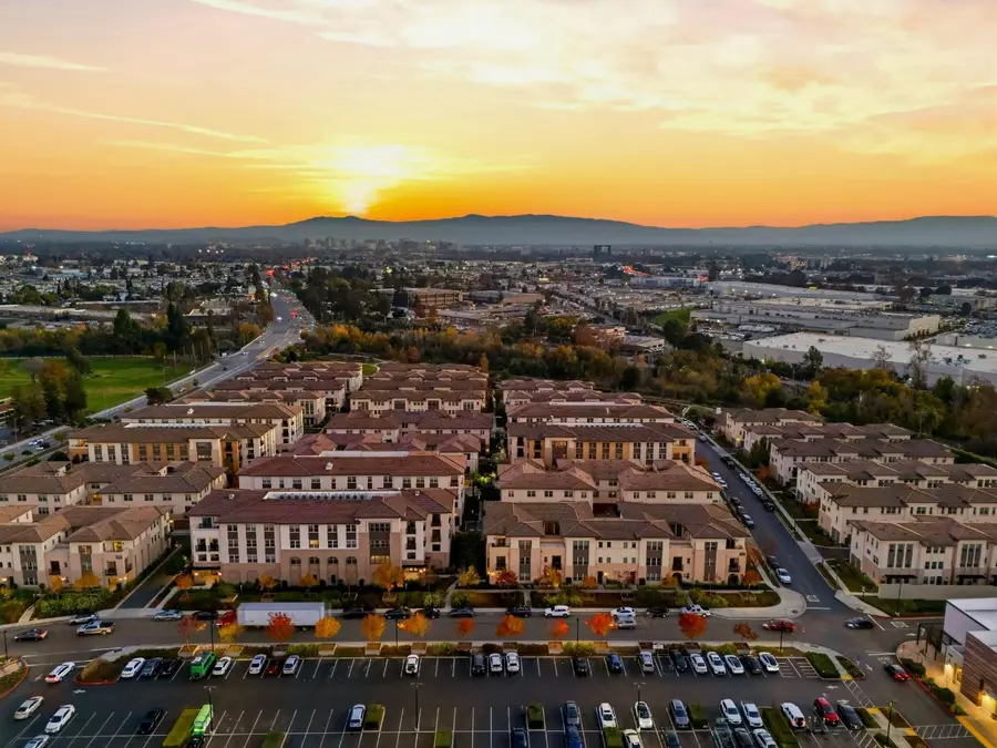 1057 Foxglove Place  #202, San Jose, CA 95131 - Image #3